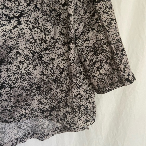 Pure Jill Stretch Cotton Black & Gray Floral Boxy 3/4 Sleeve Top Size Medium - Picture 9 of 10